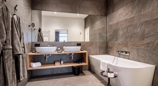 Номер Standard Пентхаус с балконом Romantik Hotel Hirschen