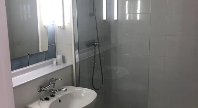 Номер Standard Kyriad Direct Nancy Sud -Vandoeuvre