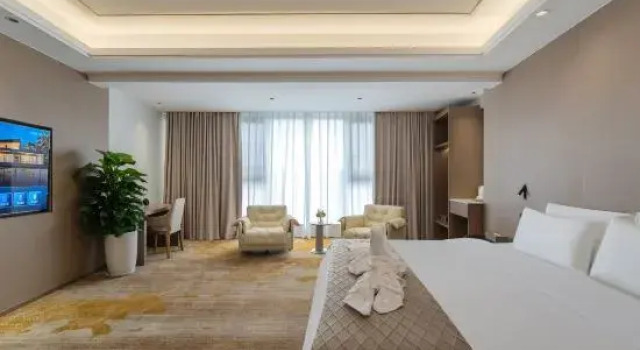 Люкс Luxury Chengdu Cloud Retreat Hotel(Dufu Thatched Cottage & Qingyang Palace Subway Station)