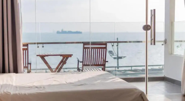 Четырёхместный номер Standard с балконом Phuong Nam Hotel Vung Tau