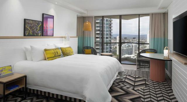 Номер Standard с видом на город QT Gold Coast