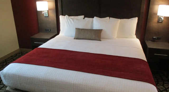 Люкс Best Western Plus Lakeview Hotel