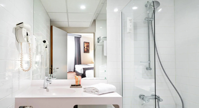 Двухместный номер Standard Holiday Inn Reims Centre by IHG