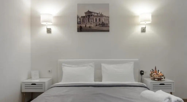 Apart Hotel Rishelye, Забронировать Апартаменты/квартира Отели Одессы с парковкой, рядом с Памятник де Ришельё, Парковка