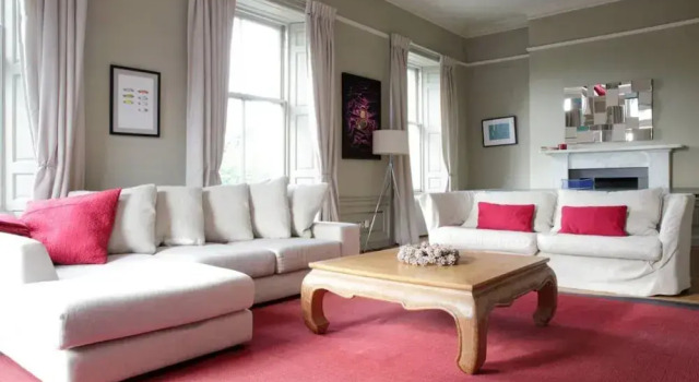 North Castle Street Flat With Views Over Edinburgh, Забронировать Отель Эдинбург Midlothian, рядом с Камера обскура и мир иллюзий