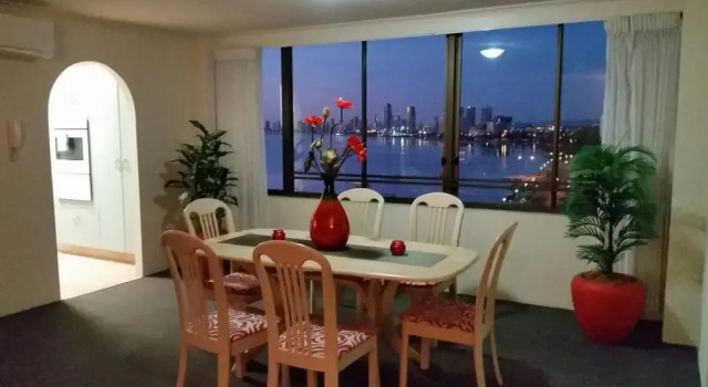 2 Bedrooms Apartment Beaconlea