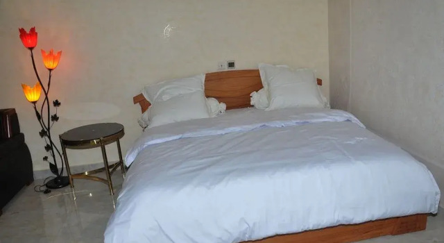 Diamond Hotel, Rezervovat Hotel Hotely v centru Cotonou, hotely v centru Cotonou