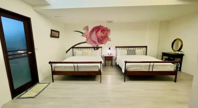 Номер Comfort 玫瑰花園民宿親子寵物友善