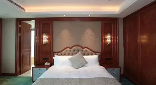 Люкс Deluxe Jingcheng International Hotel