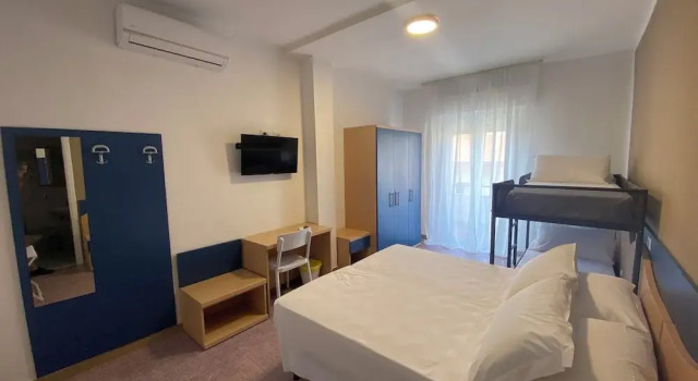 Superior Vierer Zimmer mit Balkon Primo Hotel