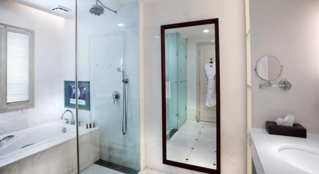 Номер Executive Grand Victoria Hotel