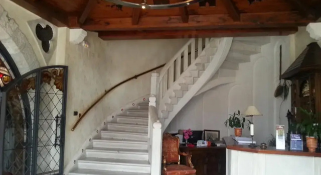 Hotel Restaurante El Castillo De Olmillos, Buchen Sie Hotel Sasamon Kastilien-León