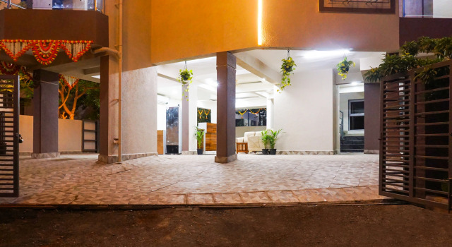 Hotel O by OYO Falcon Executive