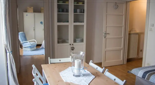 Riva Azzurra Apartment, Book Apartment Hotels in Como with Parking, Parking