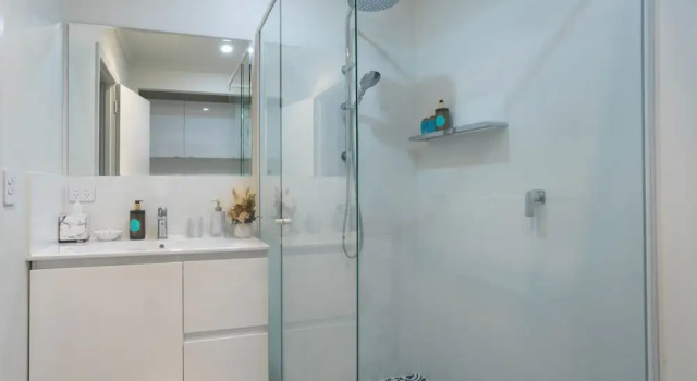 Двухместная студия с балконом Beautiful Pet Friendly 1BR Cottage With Patio