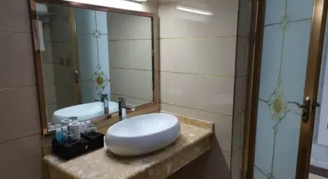 Люкс Yulong Business Hotel