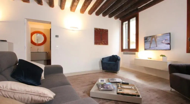 Апартаменты с видом на канал City Apartments Rialto Market