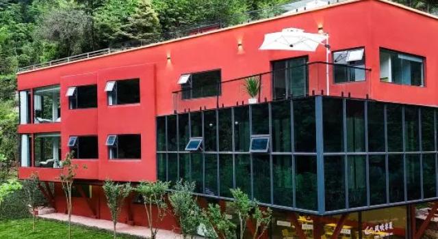 Fengchuibanxia Forest Hot Spring Homestay, Reserva ahora Hotel Hoteles en Sichuan con aparcamiento, Aparcamiento