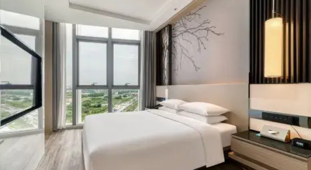 Номер Superior с видом на город Courtyard by Marriott Hangzhou Xihu