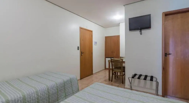 Трёхместный номер Standard Cinelandia Hotel