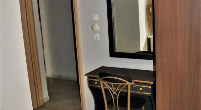 Room-beautiful Bedroom for 3 People in L