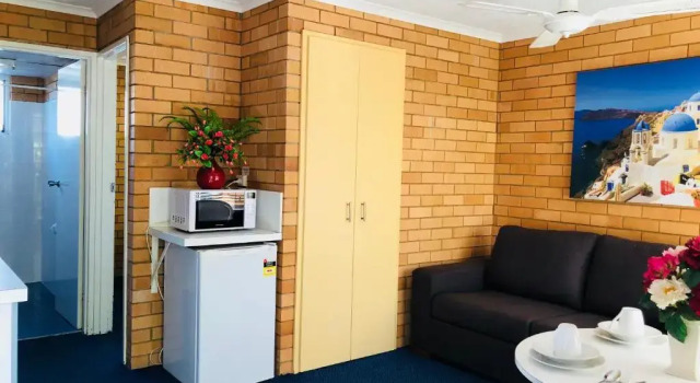 Апартаменты Bosuns Inn Motel