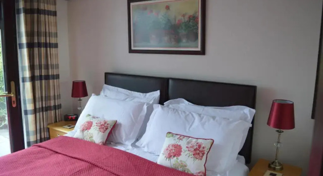Smithfield Farm Bed & Breakfast, Забронировать Фермерский дом Отели Сноудония с парковкой, Парковка