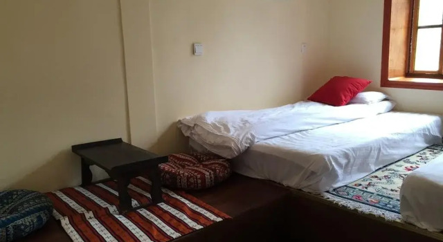 Harvest Inn, Boek Hotel Daocheng Sichuan