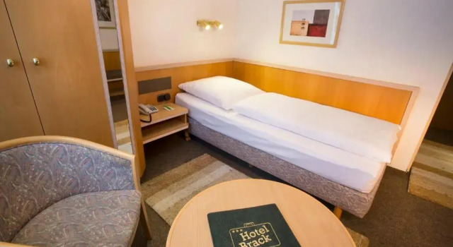 Одноместный номер Standard Hotel Brack