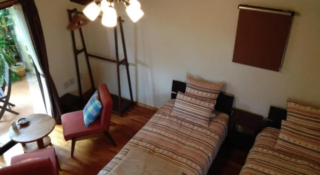 Akachichi Guesthouse, Rezervasyon Otel Onna 