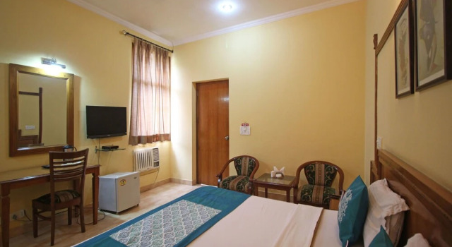Hotel Clarks International, Rezervovat Hotel Hotely v Baddi s parkováním, Parkování
