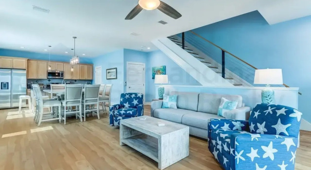 391 S Fletcher Ave C 3 Bedroom Townhouse by RedAwning