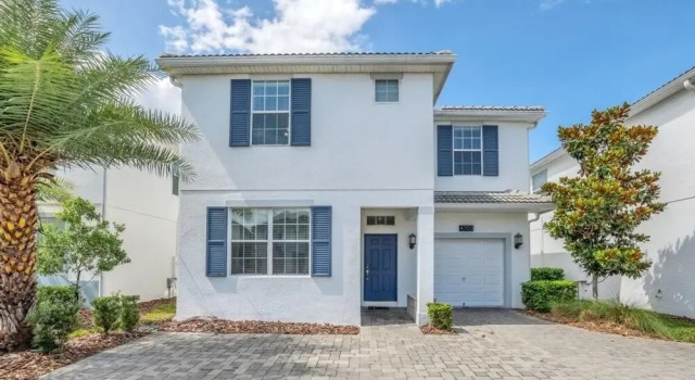 Storey Lake 6 Bedroom Beautiful Hardwood Floors 7 Villa by Redawning