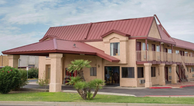 Knights Inn Phoenix at N Black Canyon Hwy, Забронировать Отель Финикс 
