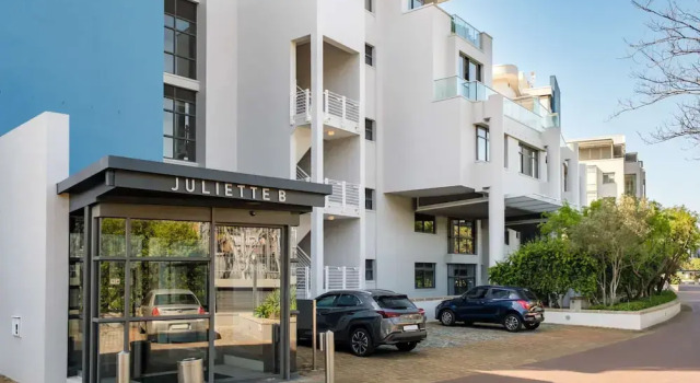 Stylish Retreat With Marina Views at Juliette 307, Забронировать Апартаменты/квартира Апартаменты Кейптауна, рядом с Bo-Kaap Museum, Апартаменты/квартира