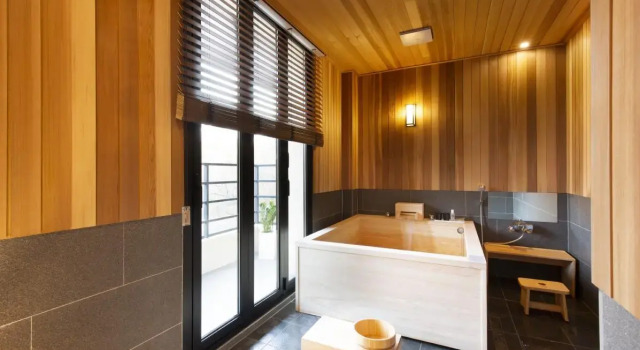 Двухместный люкс с видом на город Tomonoya Hotel and Ryokan Gyeongju