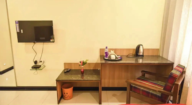 Трёхместный семейный люкс Pritam Park Hotel