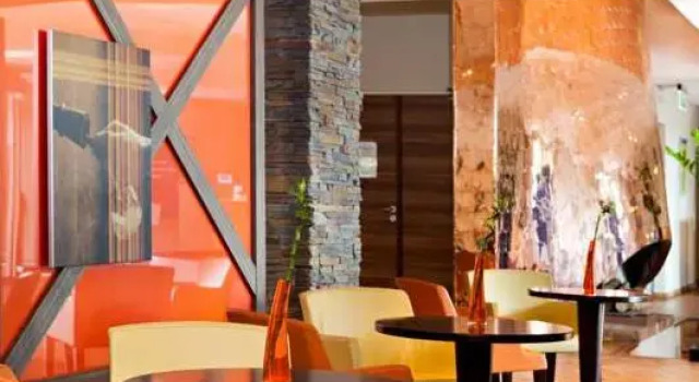 Номер Comfort Kyriad Prestige Mulhouse - Basel