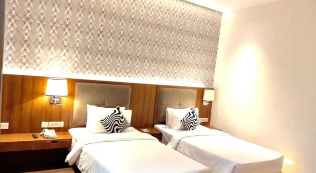 Sunday Resort & Spa Manesar Gurugram, Забронировать Курортный отель Курортные отели Пары, Курортный отель