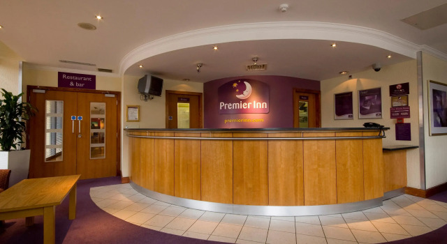 Premier Inn Edinburgh Cc Lauriston Place, Забронировать Отель Эдинбург Midlothian, рядом с Национальный музей Шотландии
