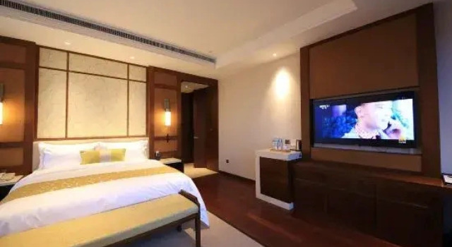 Четырёхместный семейный люкс Дуплекс с видом на сад Sky Island Lake Resorts & Hotels