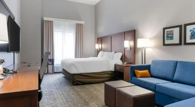Люкс Comfort Suites Paducah Mall Area