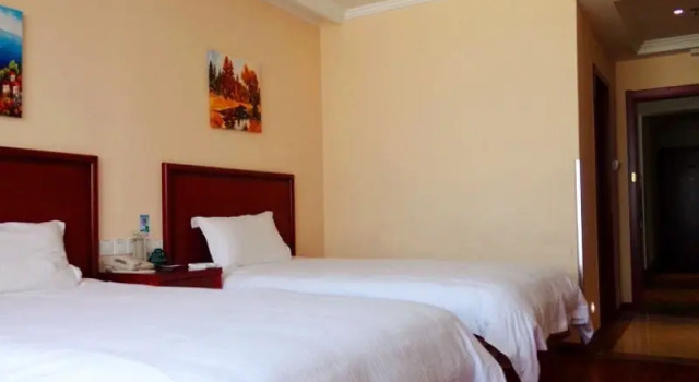 Двухместный номер Business GreenTree Inn Kunshan High Speed Rail Station Hengshan Road Express Hotel