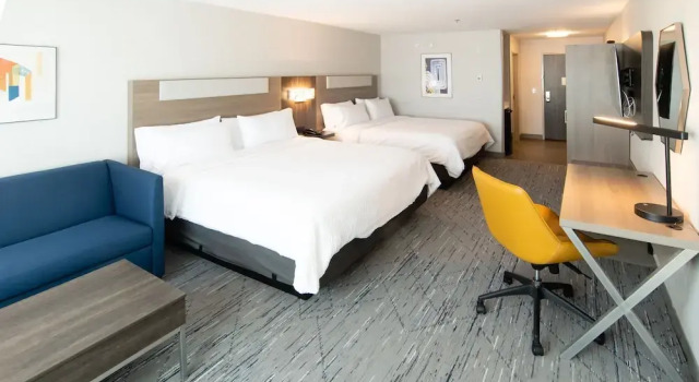 Люкс Holiday Inn Express and Suites Moose Jaw by IHG