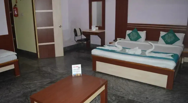 Люкс Deluxe Hotel Nirmala Residency