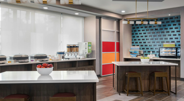 Home2 Suites By Hilton Phoenix Midtown, Забронировать Отель Отели Финикс 3 звезды, рядом с Больница и медицинский центр Святого Иосифа, 3*