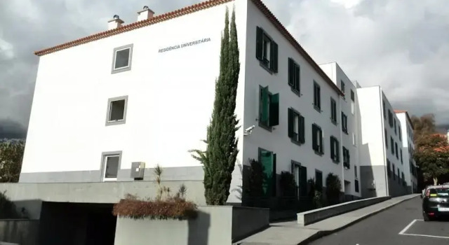 Residencia Universitaria Nossa Senhora Das Vitorias, Rezerwuj Hostel Santa Maria Funchal