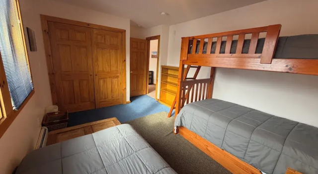 Люкс Deluxe с 3 комнатами с балконом Mountain Sports Inn