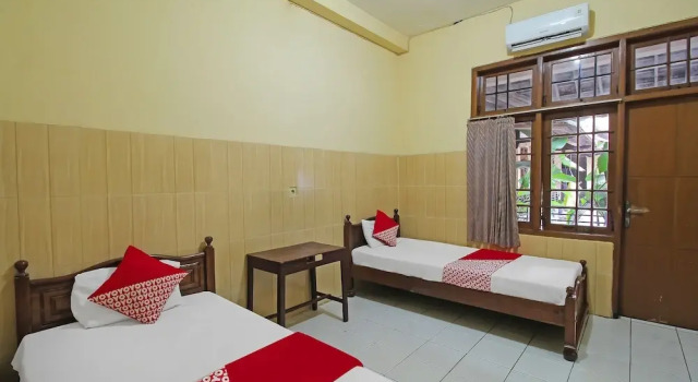 Двухместный номер Standard OYO 1984 Hotel Istana Family Syariah