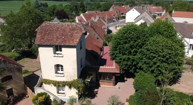 La Pouillyzotte, Book Bed and Breakfast Hoteller i Burgund med parkering, Parkering